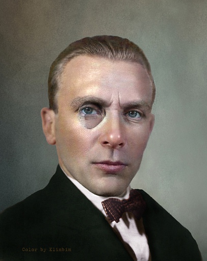 Прикрепленное изображение: mikhail-bulgakov-russian-writer.jpg