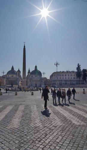 Прикрепленное изображение: Площадь св. Петра в Ватикане.jpg