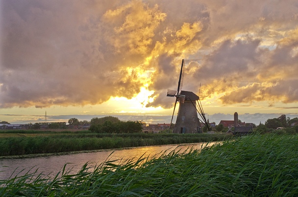 Прикрепленное изображение: Windmill_4.jpg