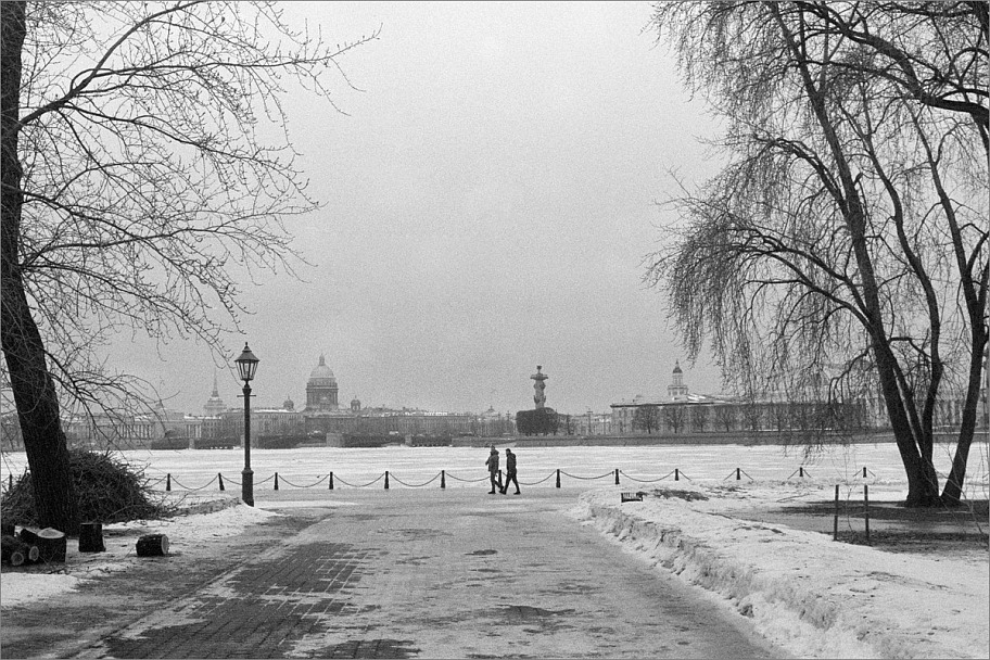 Прикрепленное изображение: knn_Kiev-19(2024)(2)_Nikkor50мм1.8_EtudePan400(4)_1200.jpg