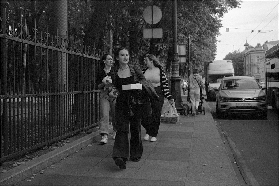Прикрепленное изображение: knn_Konica Auto S_Hexanon47mm1.9(2024)(10)_Свема КН-2 (02.1975,iso25)_Compard R09 1-50_21С_15минут_1партия(3)_1200.jpg