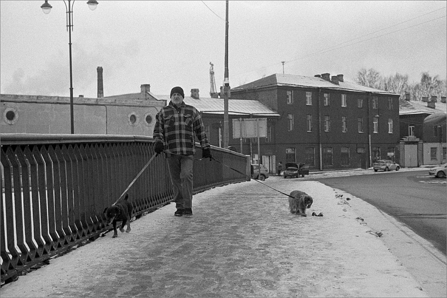 Прикрепленное изображение: knn_Konica Auto S_Hexanon47mm1.9(2024)(1)_Ilford Pan 400_Fomadon R09 1-50_20С_11минут(6)_1200.jpg