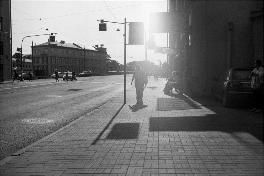 Прикрепленное изображение: knn_YashicaElectro35CC-2_YashinonDX35mm1.8(2024)(22)_(4.0-250,7метров)_Свема КН-2(02.1975, как iso25)_Д-23сток_20С_15минут(2)_1200.jpg