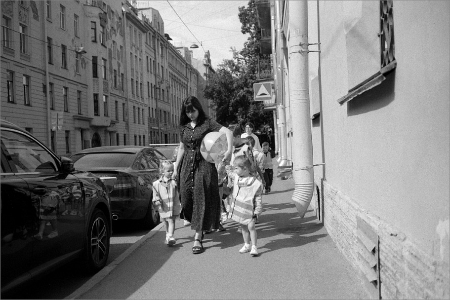 Прикрепленное изображение: knn_YashicaElectro35CC-2_YashinonDX35mm1.8(2024)(23)_Свема КН-2(02.1975, как iso25)_Д-23сток_20С_15минут(4)_1200.jpg