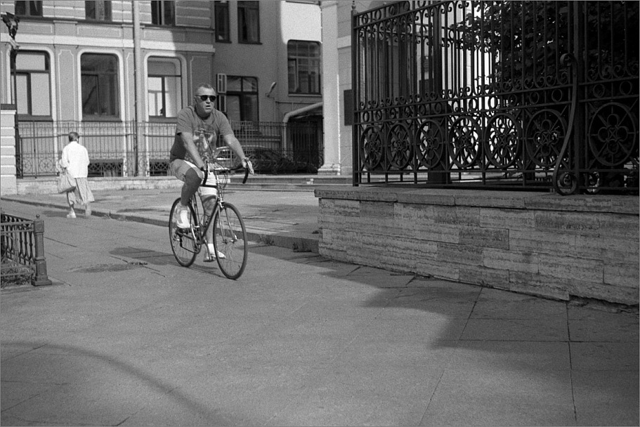 Прикрепленное изображение: knn_Konica Auto S_Hexanon47mm1.9(2024)(10)_Свема КН-2 (02.1975,iso25)_Compard R09 1-50_21С_15минут_1партия(10)_1200.jpg