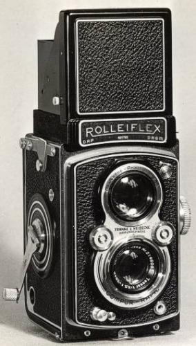 Прикрепленное изображение: 004_Rolleiflex_Automat_1937-1939.jpg