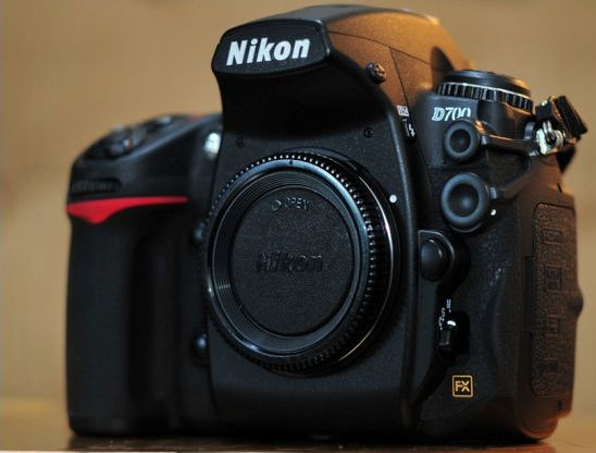Прикрепленное изображение: Z-NikonD700-2.jpg