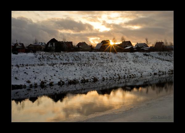 Прикрепленное изображение: Sunset on the River.jpg